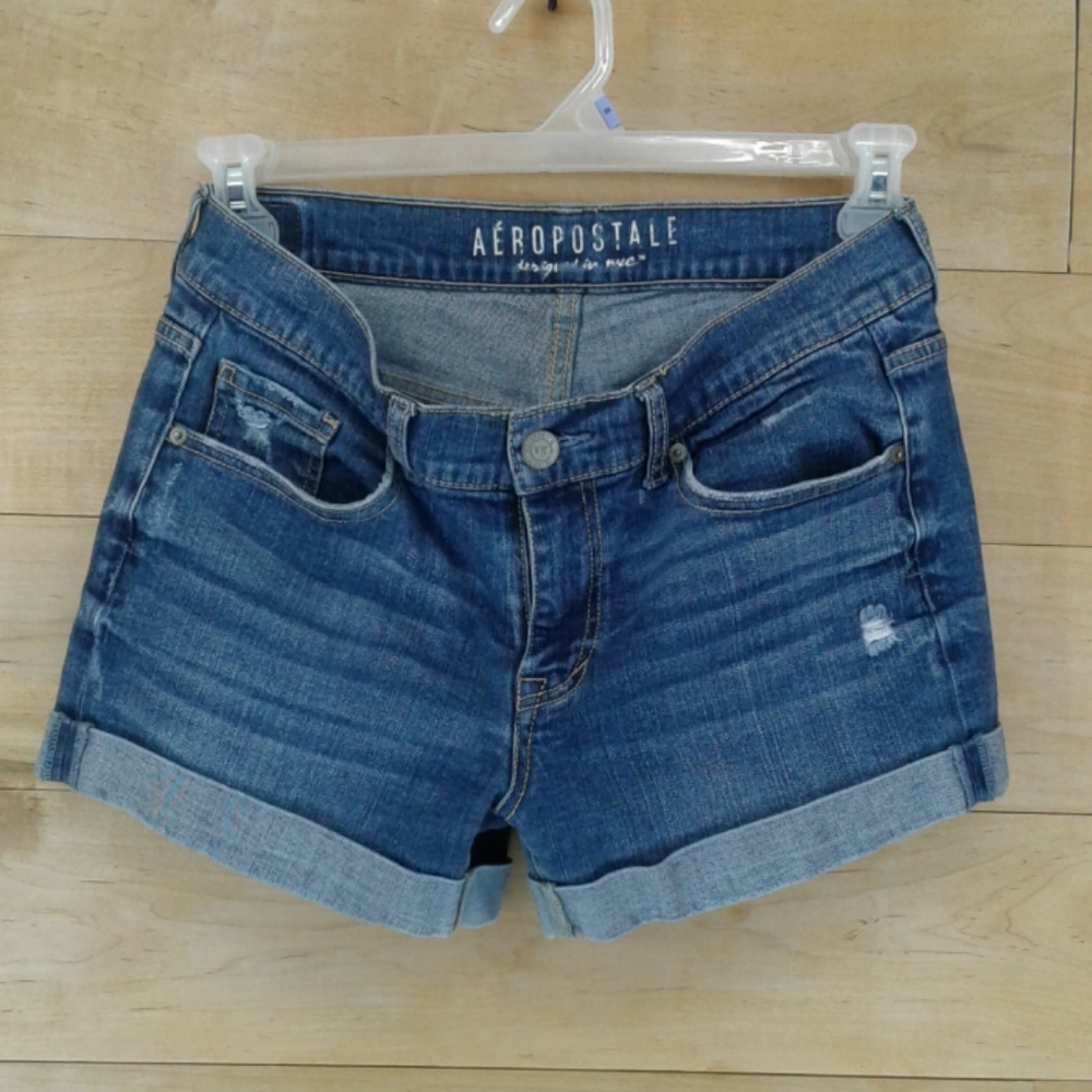 Aeropostale Boyfriend Midi Shorts